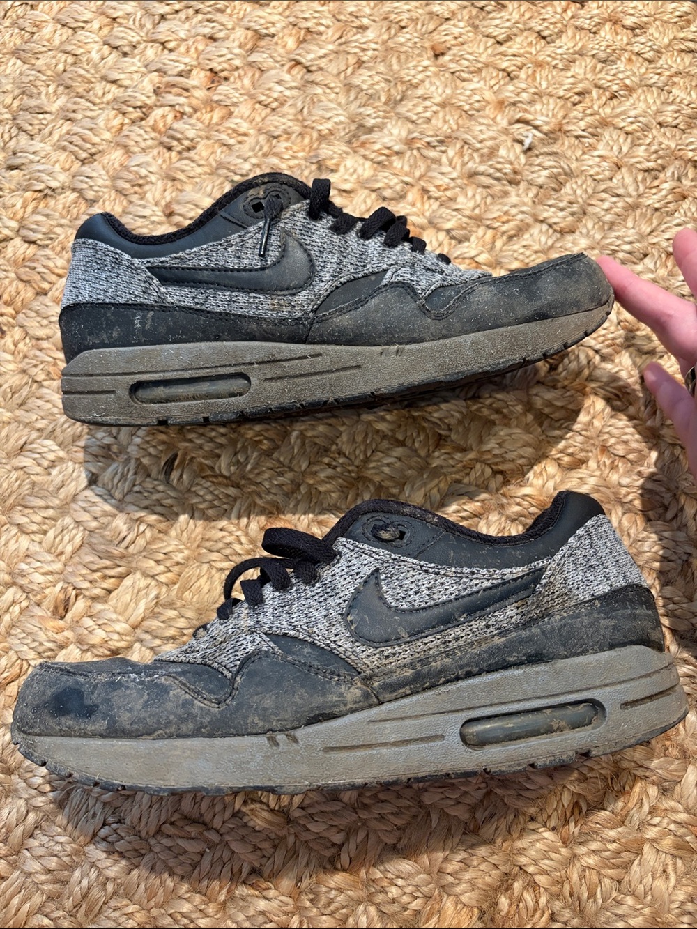 Nike Air Max 1 Essential Winter Black Cool Grey Men’s 11
